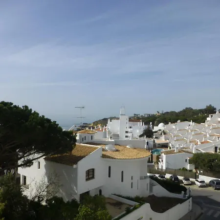 Algarve, Central 1 Bedroom Apartment, Albufeira, In Praia Oura Apartment *